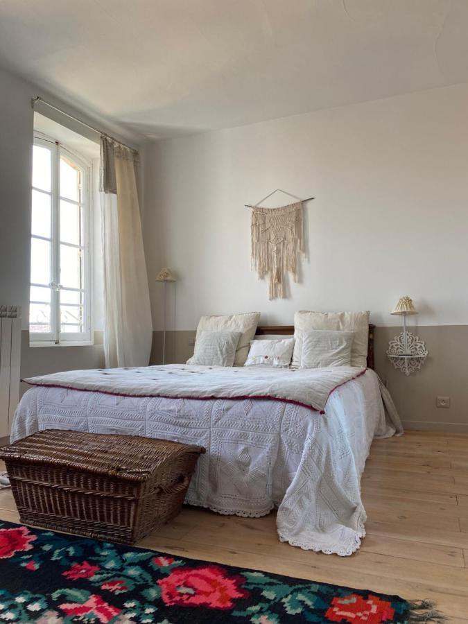 Le Logis Blanc Bed&Breakfast Coursan Exterior foto